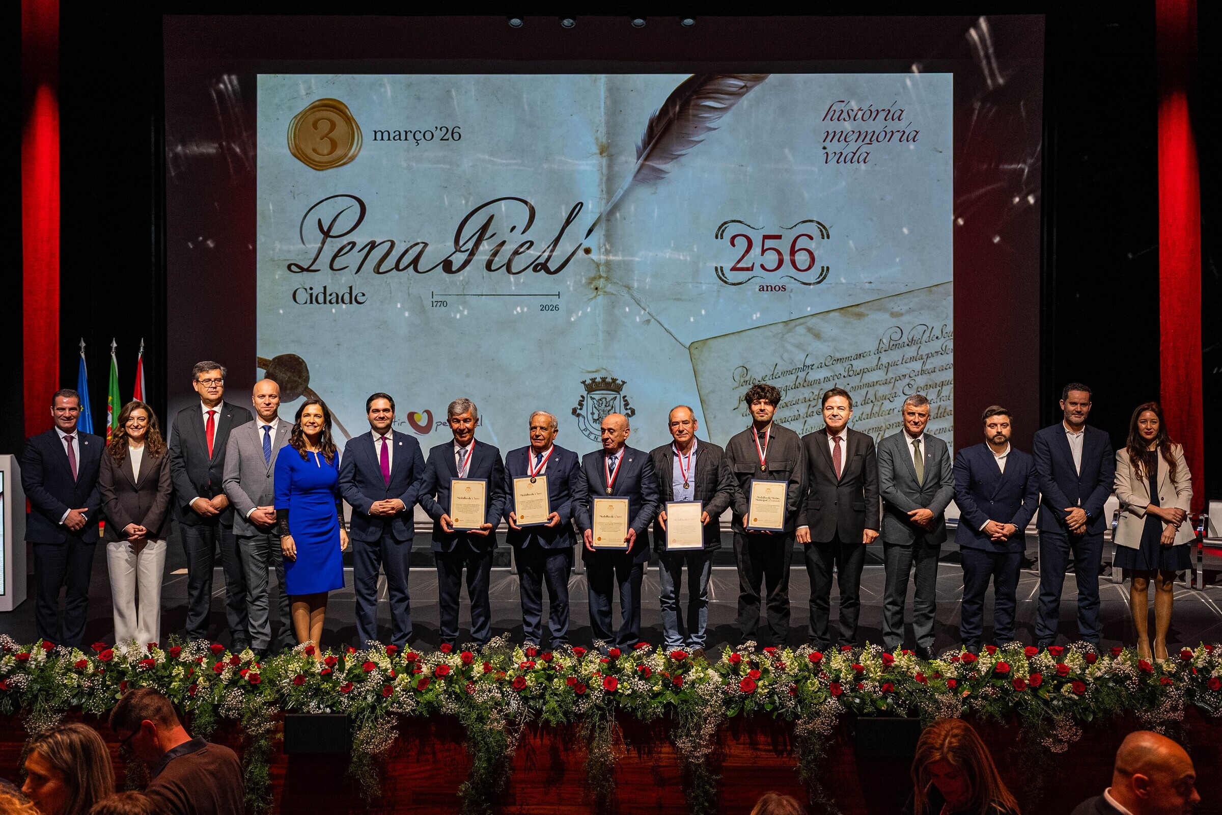 Penafiel celebrou 256 anos de cidade com atribuição de Medalhas de Ouro a personalidades e instituições