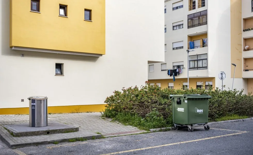 Percebeiras recebe novos contentores para reforçar sistema de recolha de resíduos