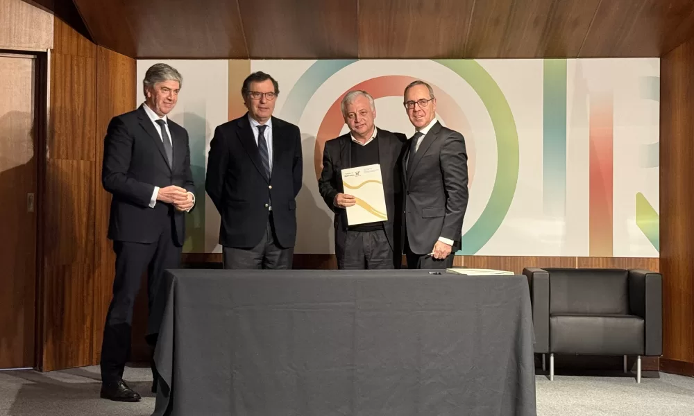 CM Vagos / Presidente Rui Cruz assina contrato do programa “Crescer com o Turismo”, para a Casa e Cultura Gandaresa