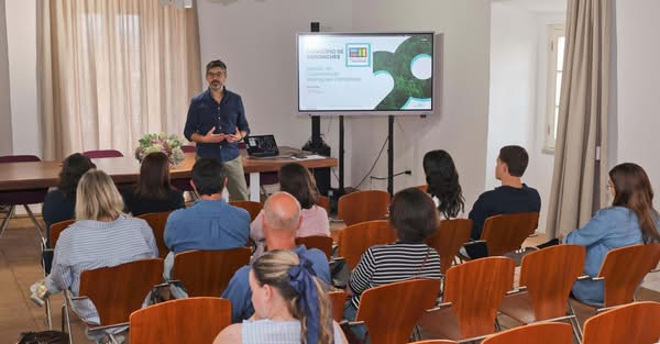 Técnicos da empresa Get2C estiveram no Convento de Nossa Senhora da Luz para apr…