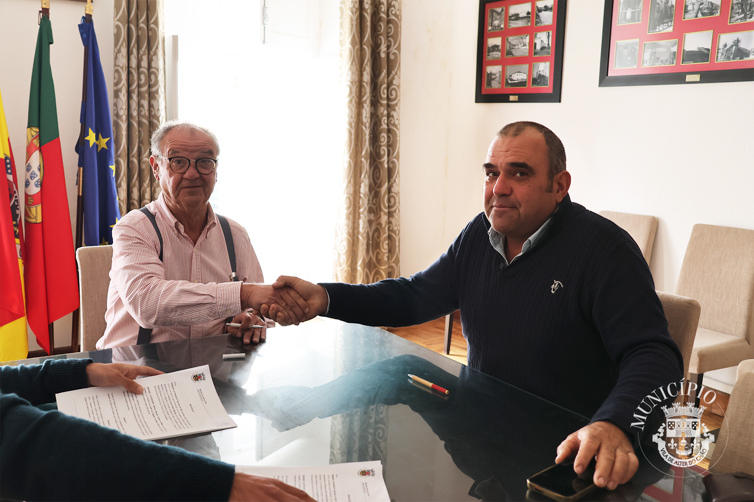 Assinatura de Protocolos com as Freguesias de Seda e Cunheira

O Município de Al…