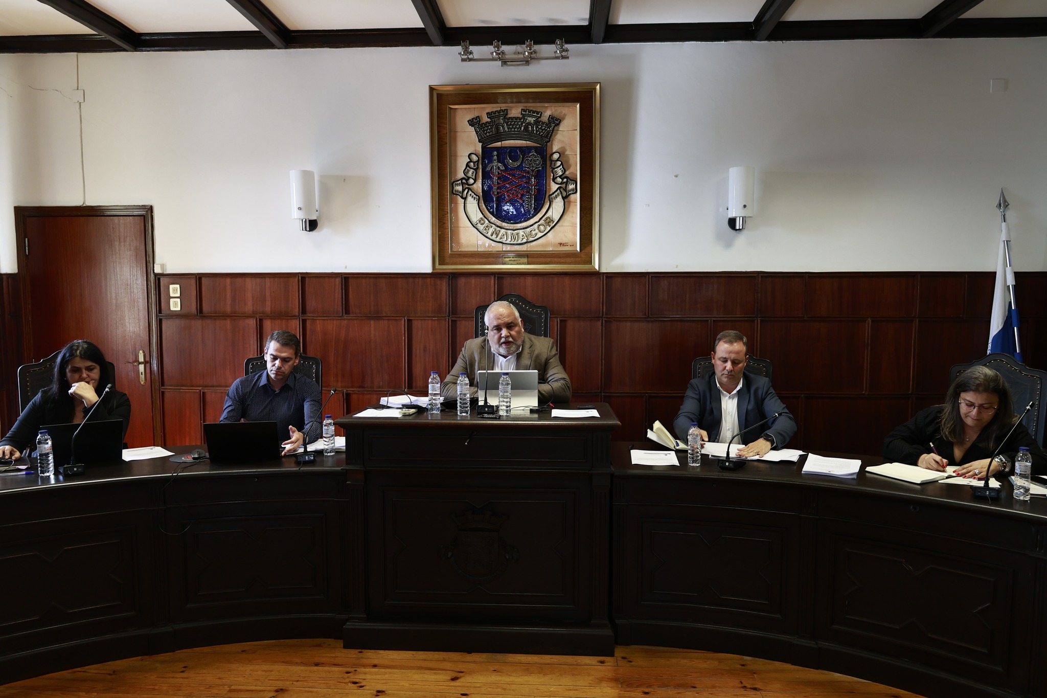 Aprovada Comissão Organizadora das comemorações dos 50 anos do Poder Autárquico …