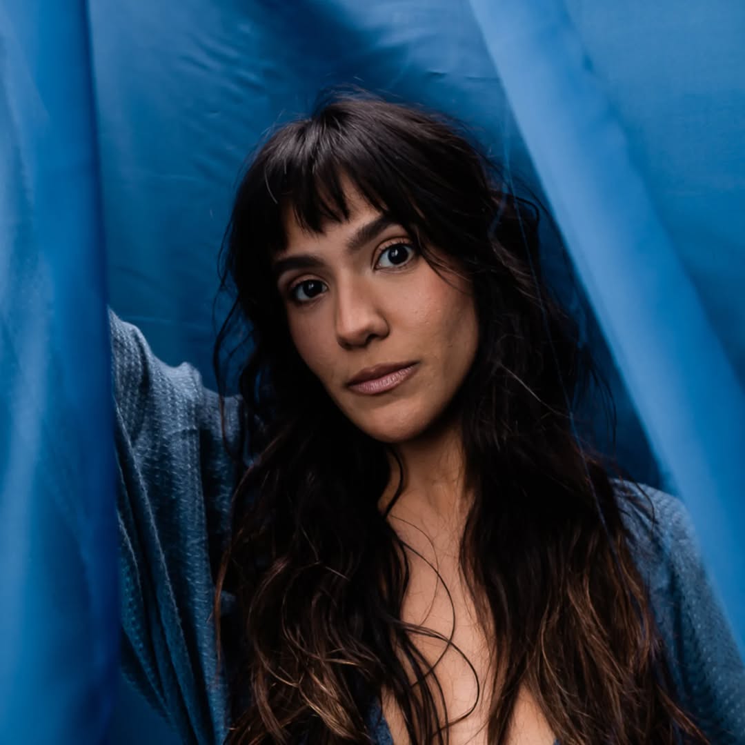 23 ABR. QUI. 21.30H
Ciclo in-ti-mis-ta – Tainá
Canta autora PA | 5€ | M/6 anos

…