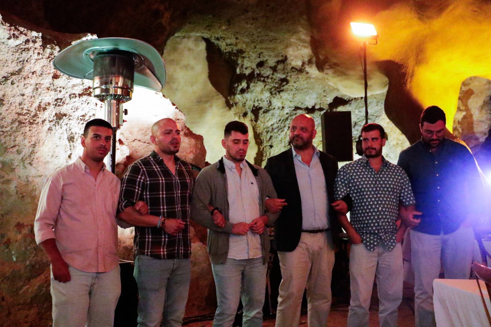 Jantar nas Grutas do Rossio

Ontem, realizou-se o primeiro jantar nas Grutas do …