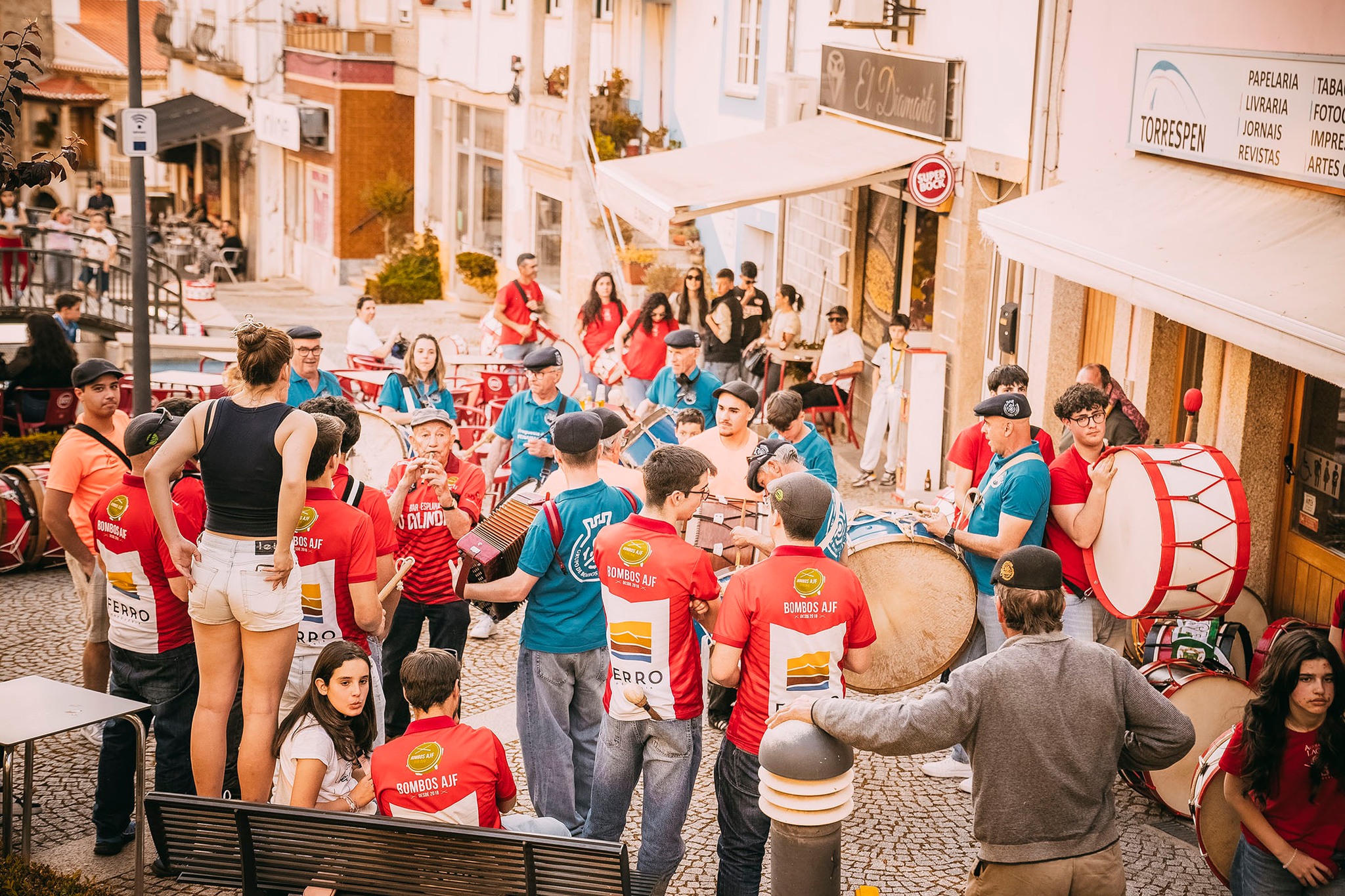 2.º Encontro de Bombos reuniu mais de 100 bombosMais de uma centena de bombos …