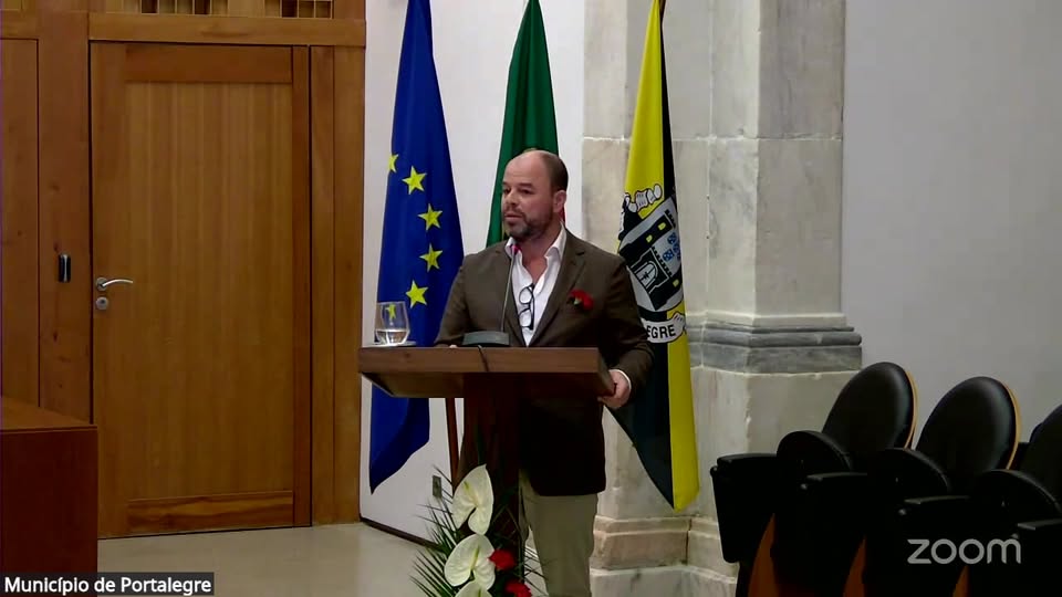 Sessão Solene Comemorativa do 52º Aniversário do 25 de Abril, pelas 10h00