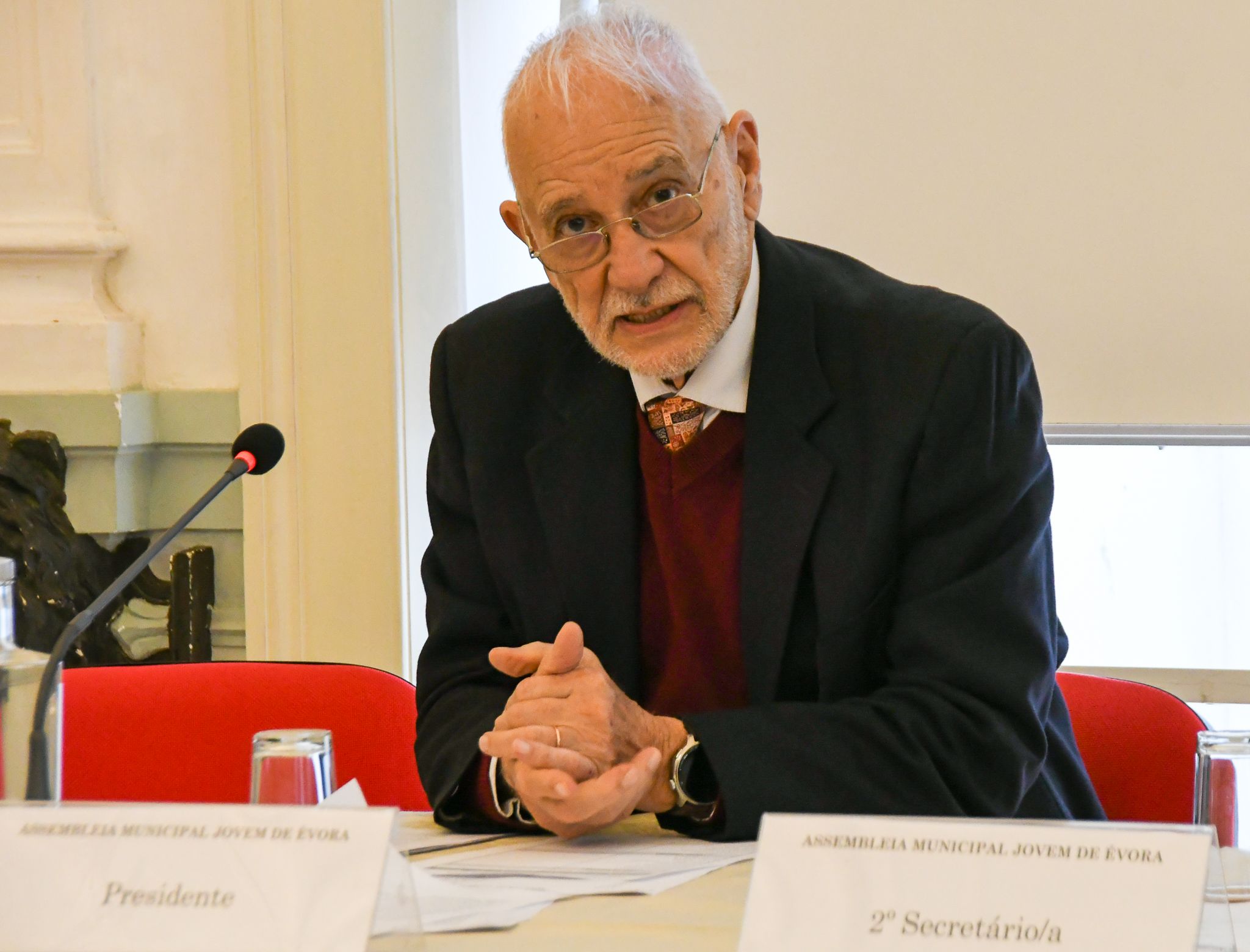 Assembleia Municipal Jovem de Évora deu voz aos alunos do Concelho

O envolvimen…