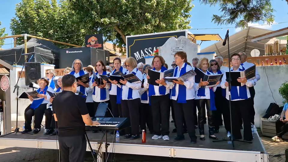 Atuação da Tuna da Universidade Sénior de Marvão no 10º Mercado da Terra – Feir…