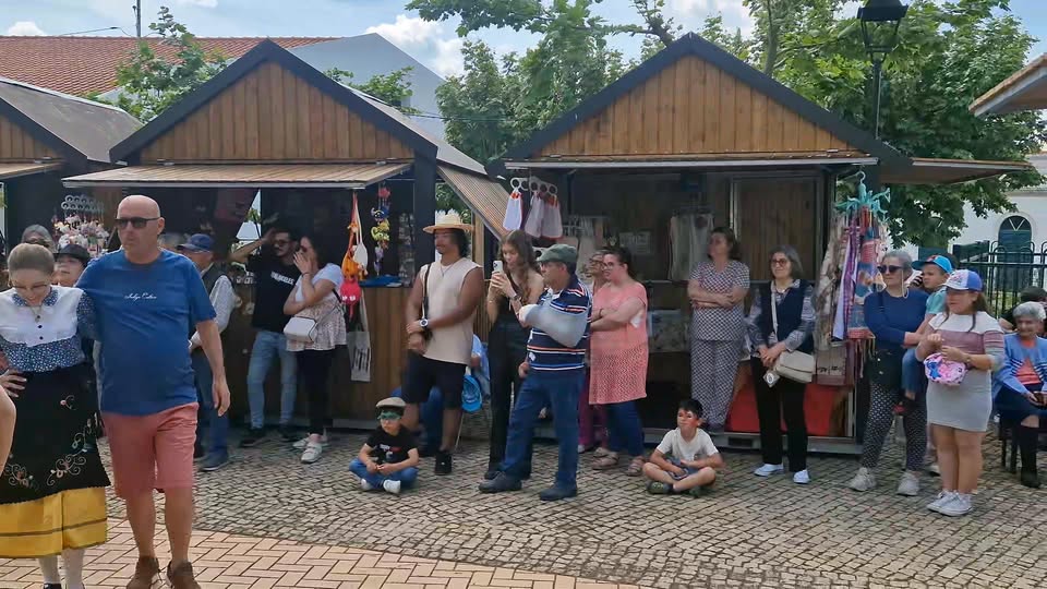 Atuação do Rancho Folclórico da Casa do Povo de Santo António das Areias no 10º…