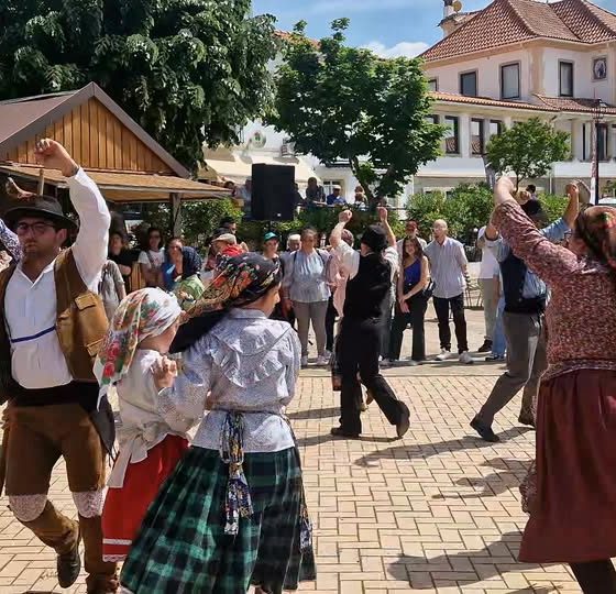 Atuação do Rancho Folclórico da Casa do Povo de Santo António das Areias no 10º…