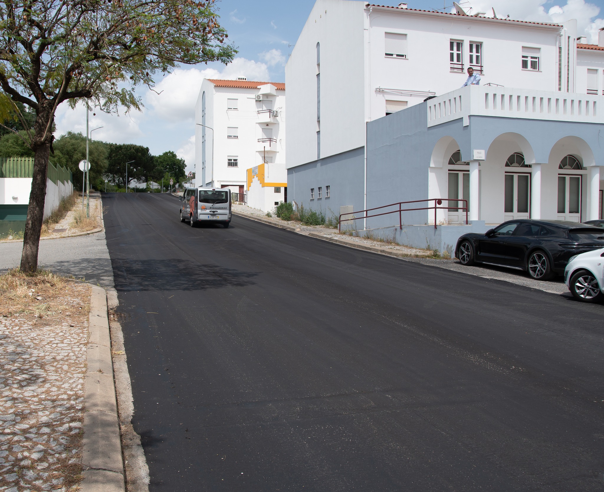 REPARAR ÉVORA – Nas avenidas Cartaxo Júnior e das Fontanas, a Câmara Municipal d…