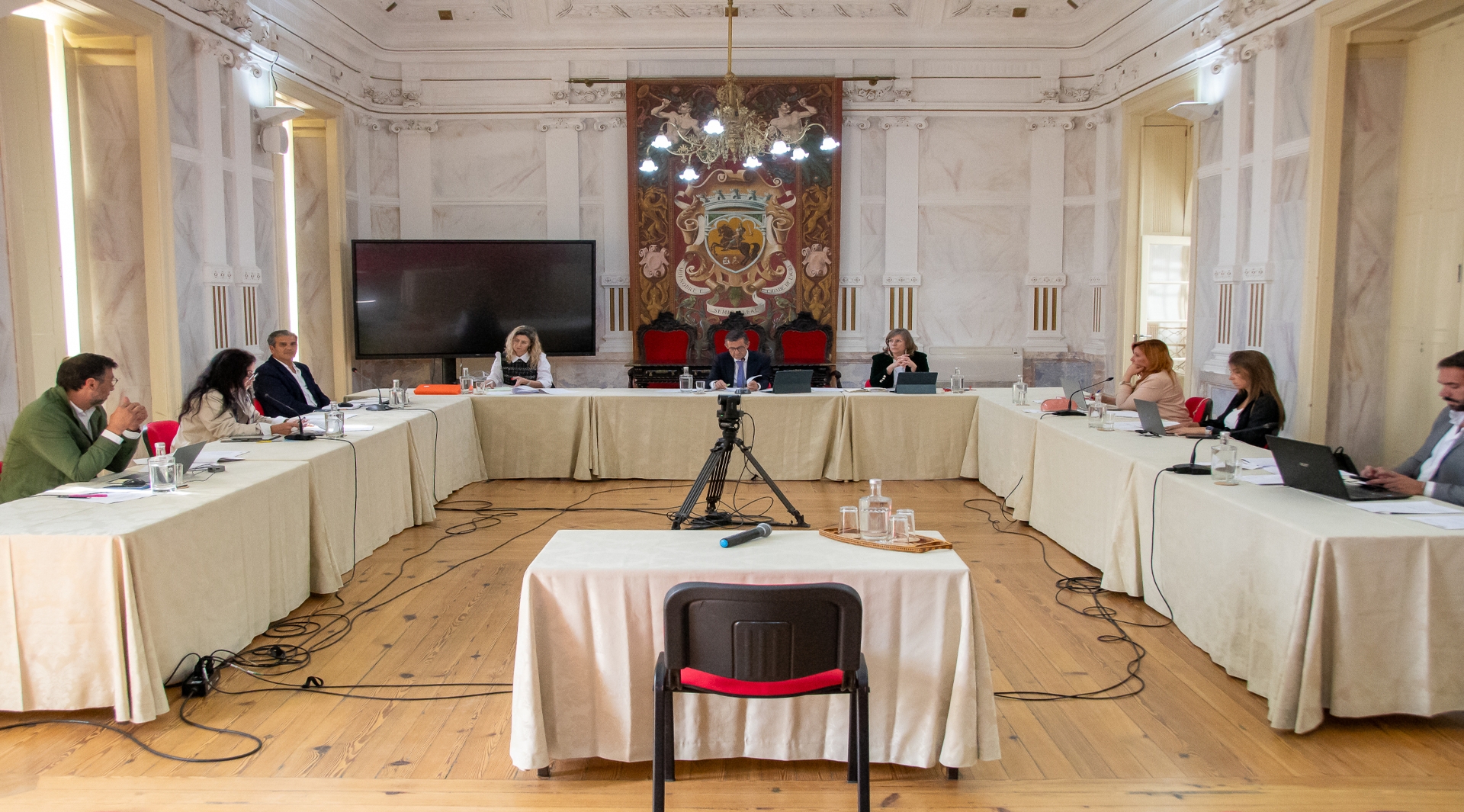 Em reunião pública de Câmara 30 de abril de 2026
Câmara de Évora aprovou os trâm…