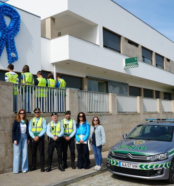 CPCJ de Resende promove “Operação Laço Azul” com GNR e alunos para sensibilizar condutores para os direitos das crianças
