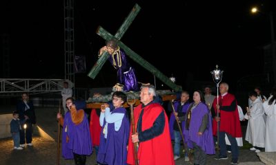 Comunidade de Piães vive Semana Santa com Via-Sacra solene na igreja paroquial