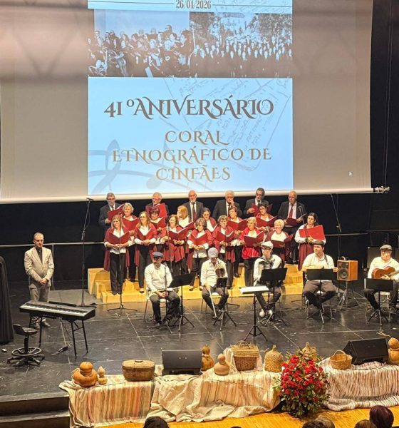 Coral Etnográfico de Cinfães celebrou 41 anos com espetáculo e participação do Coro Misto da Universidade de Coimbra