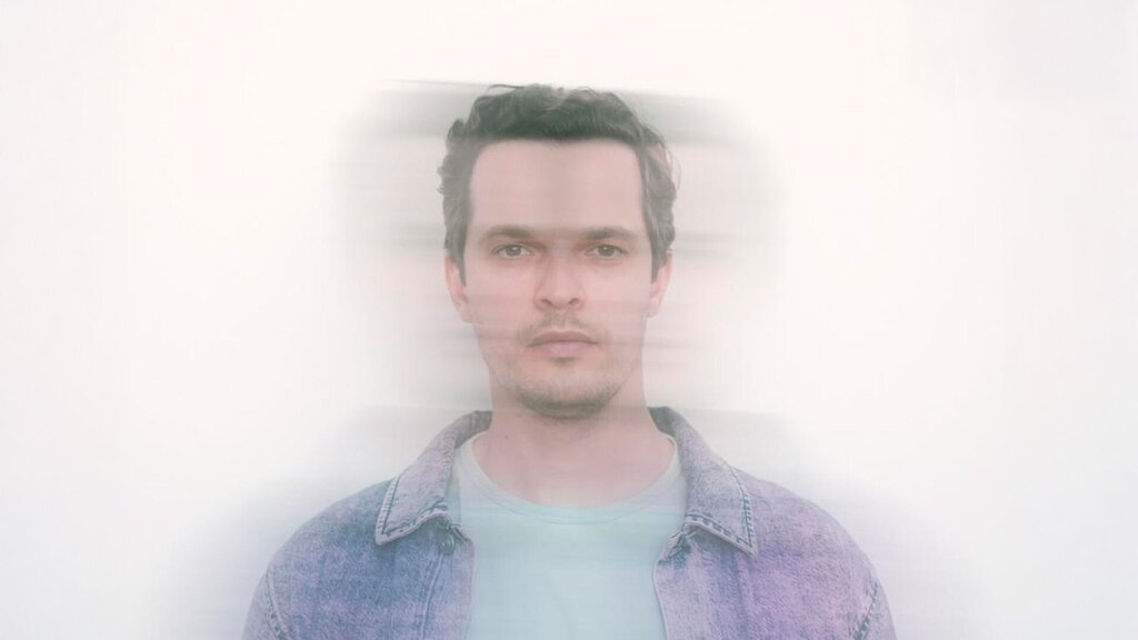 Espetáculo “Ponto de Fuga” de Martim Sousa Tavares estreia no Centro Cultural de Paredes a 17 de abril