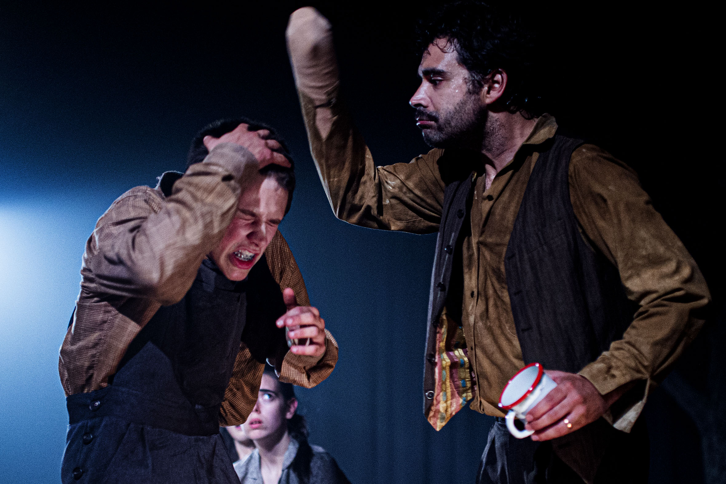 Ponto C em Penafiel acolhe ciclo de teatro “Moço da Cola” e “Mulheres Móveis” sobre o trabalho e a invisibilidade