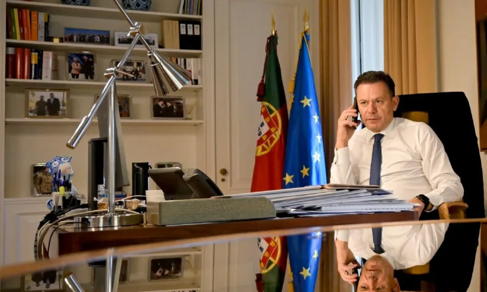 “Falei hoje com Péter Magyar, a quem renovei as felicitações pela sua clara vitó…