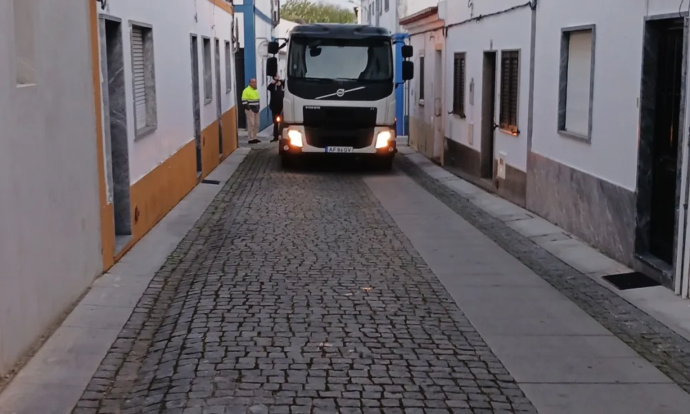 GESAMB realiza visita técnica ao sistema de recolha porta-a-porta no concelho d…