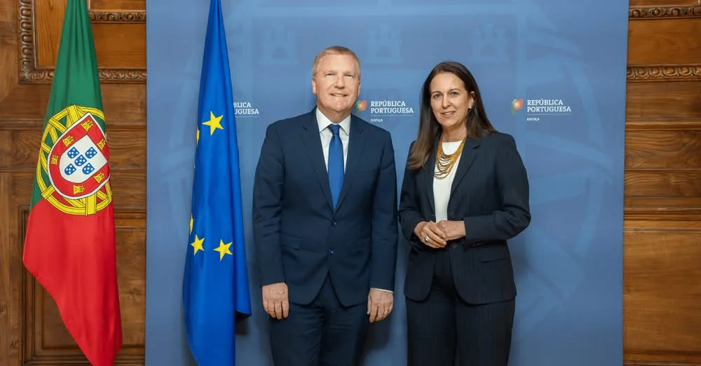 O Comissário Europeu para a Democracia, Justiça, Estado de Direito e Proteção do…