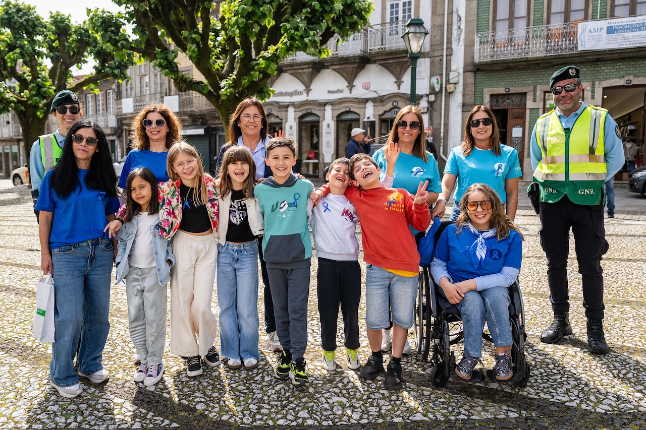 Penafiel assinalou Mês da Prevenção dos Maus-Tratos na Infância com caminhadas e “Operação Laço Azul”