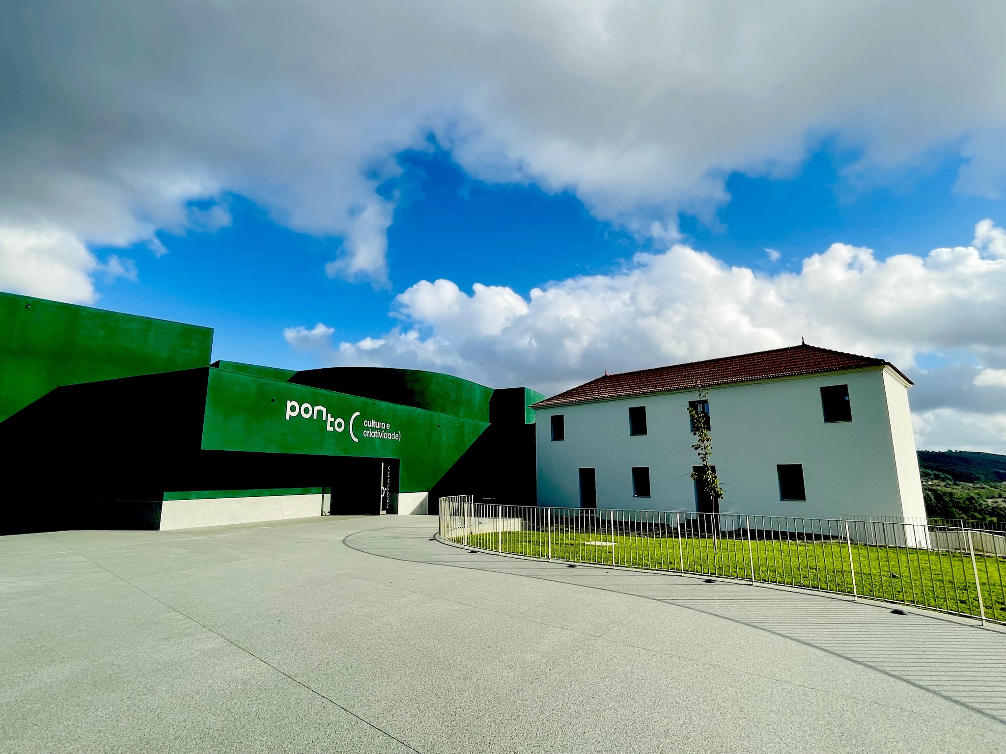 Encontro “Fora da Caixa” debate em Penafiel a construção de um país de referência com Paulo Moita de Macedo e Ana Pinho