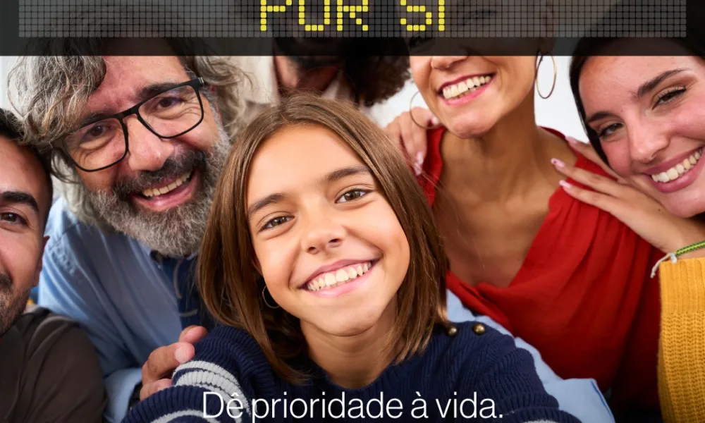 Se conduz, faça o essencial: abrande, não use o
telemóvel e pare num lugar segur…