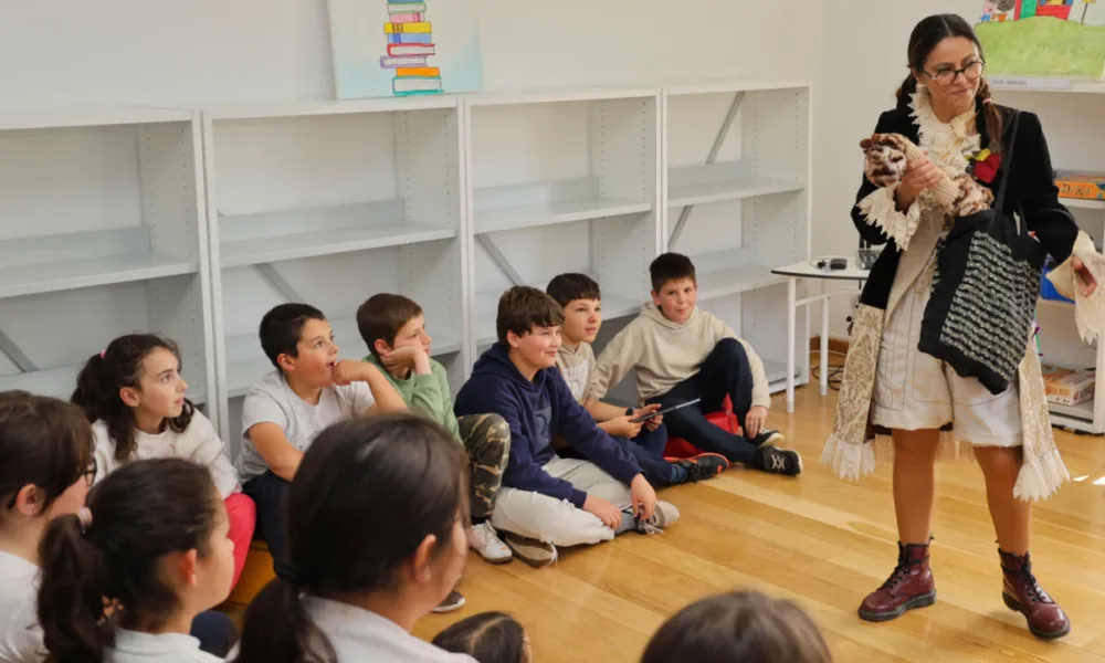 Fátima Neto leva “Histórias com Música” à Biblioteca Municipal de Arronches