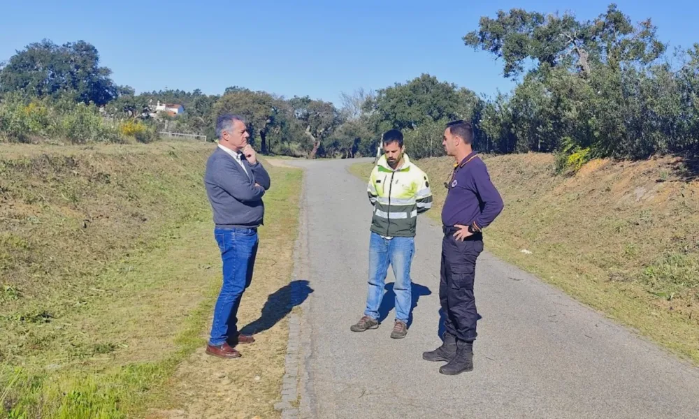 Arronches reforça prevenção de incêndios com gestão de combustíveis em Mosteiros e Esperança