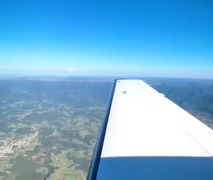 Queda de aeronave causa quatro vítimas mortais em Capão da Canoa