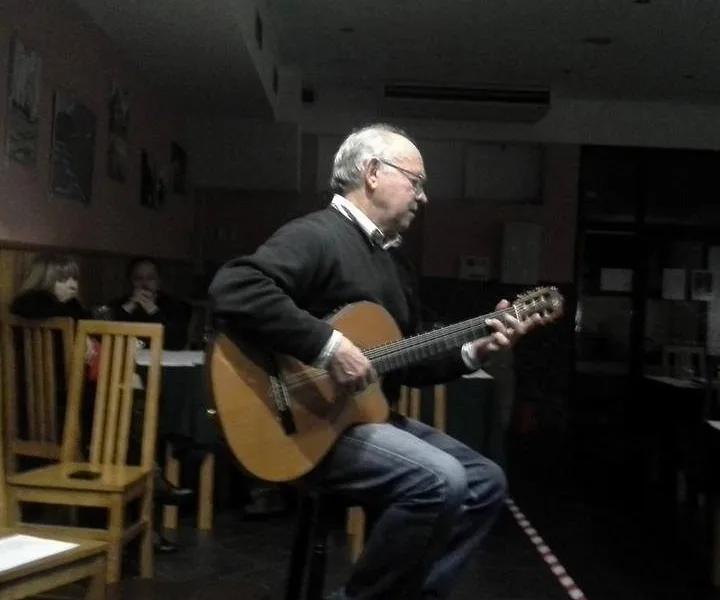 Paco Bandeira sobe ao palco do Armazém 8 em Évora no dia 10 de abril