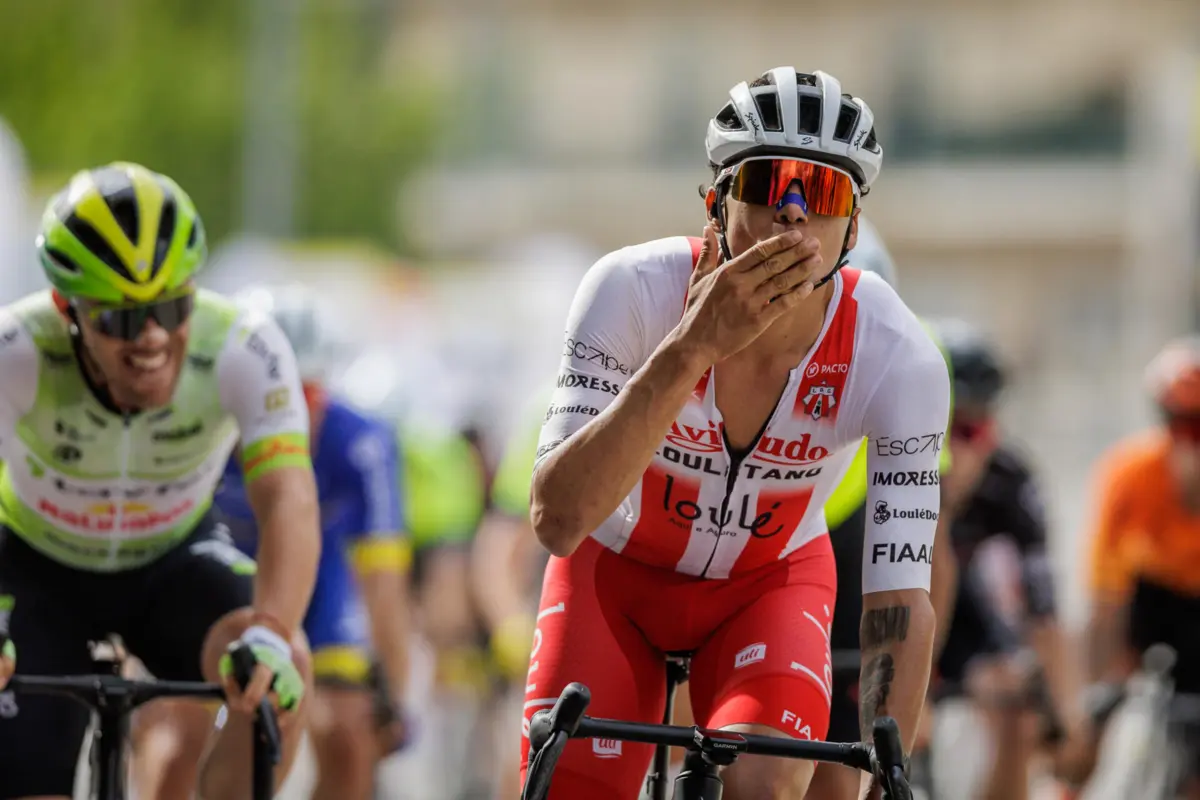 Tomas Contte vence a primeira etapa do G. P. O JOGO/Leilosoc » Ciclismo + TV