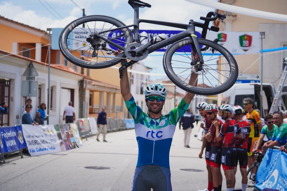 António Cunha conquista terceira prova da Taça de Portugal de Masters e Galhano lidera o ranking » Ciclismo + TV