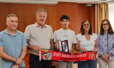 Câmara Municipal e Sport Arronches e Benfica promoveram cerimónia de reconhecime…