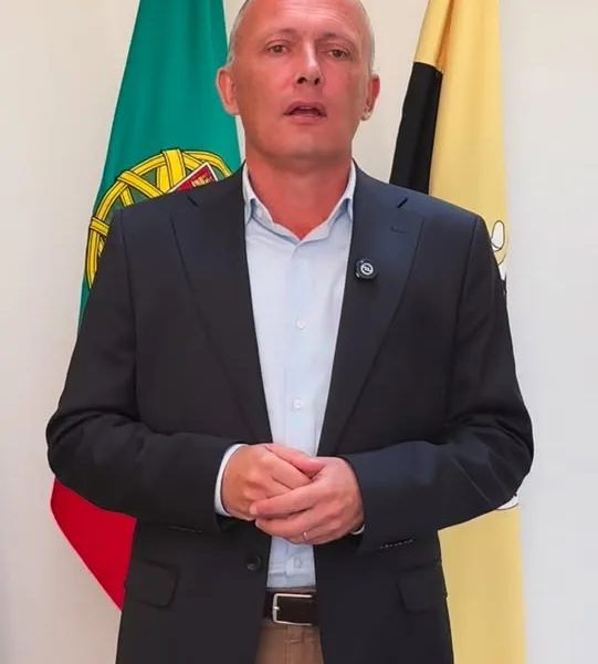 O Presidente da Câmara Municipal, Luís Vital Alexandre, fala aos munícipes sobre…