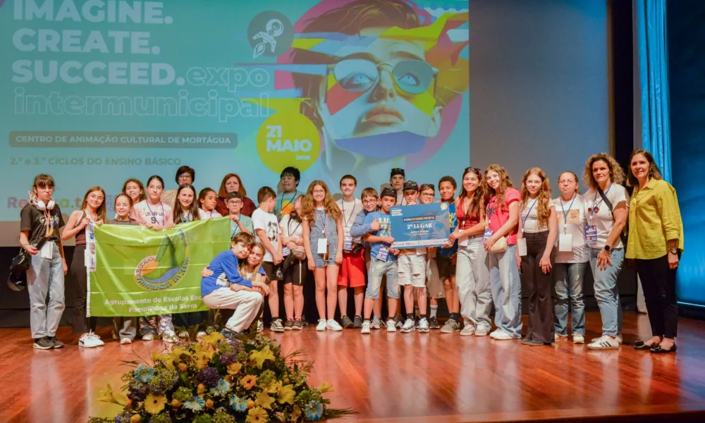 CM Pampilhosa da Serra / Jovens pampilhosenses (e filhó espichada) em destaque no programa “Artes e Ofícios”