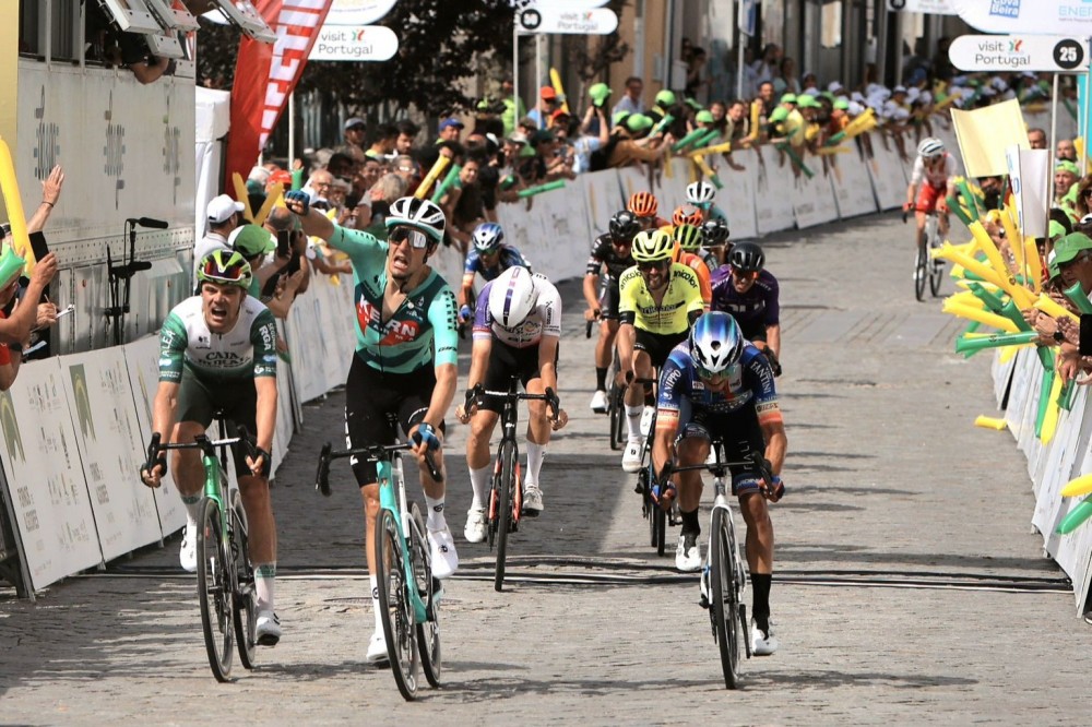 Iván Cobo é o primeiro líder do Grande Prémio Beiras e Serra da Estrela » Ciclismo + TV