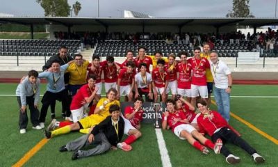 Câmara Municipal felicita equipa de juvenis que aliou conquista da Taça da Assoc…