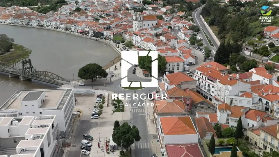 4 meses depois: Alcácer está a fazer a sua parte, falta o Governo fazer a sua!
…