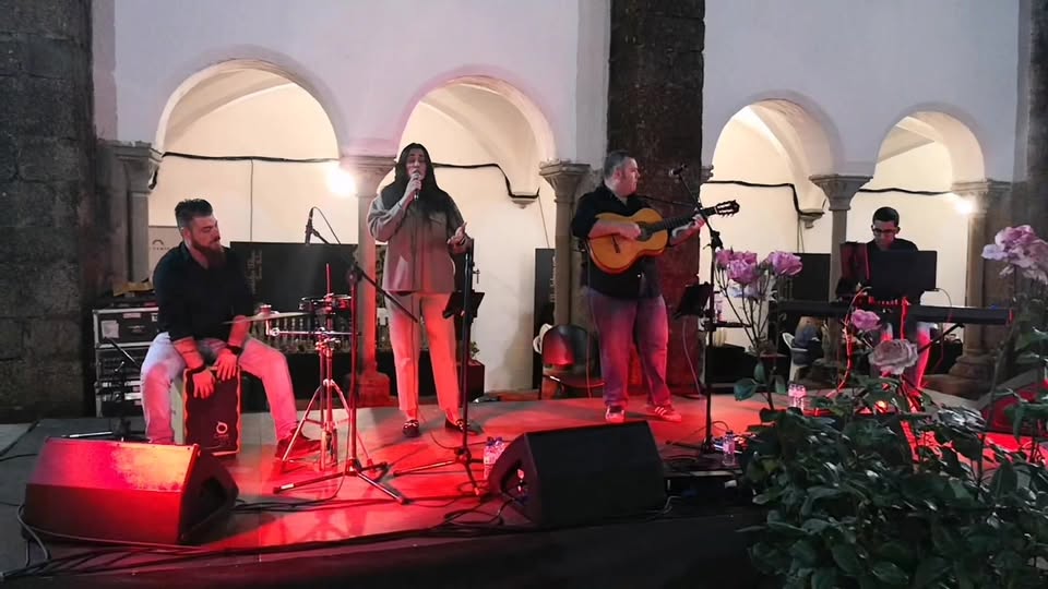 Para terminar a primeira noite da XXIV Feira de Doçaria Conventual e Tradicional…