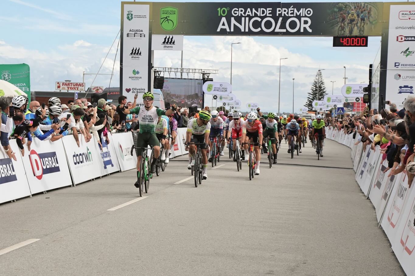 Iúri Leitão vence a segunda etapa do GP Anicolor e Tiago Antunes mantém liderança » Ciclismo + TV