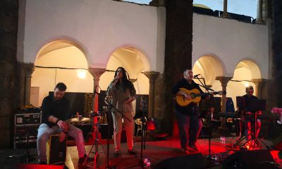 Os Rumo ao Sul vieram de Elvas, para colocar o muito público presente no Claustr…