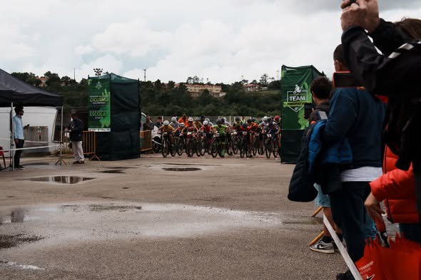 Porto de Mós recebeu Encontro Inter-Regional de Escolas BTT » Ciclismo + TV