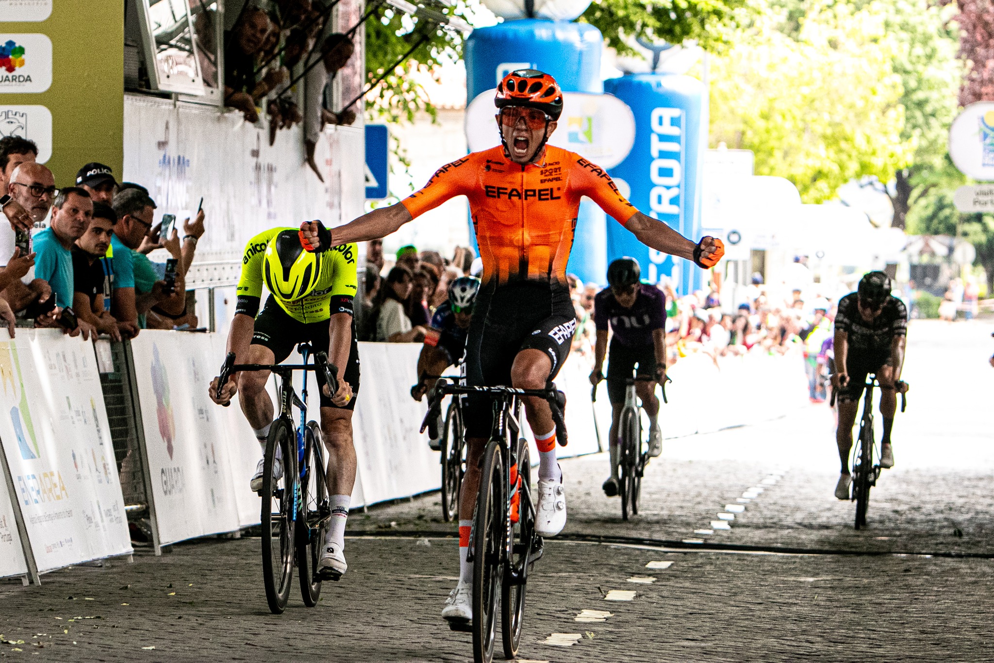 Jesús Peña triunfa na Guarda e conquista 8.ª edição do GP Beiras e Serra da Estrela » Ciclismo + TV