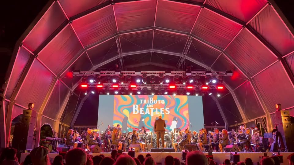 As músicas inconfundíveis dos The Beatles, a mítica banda de Liverpool, já se fa…