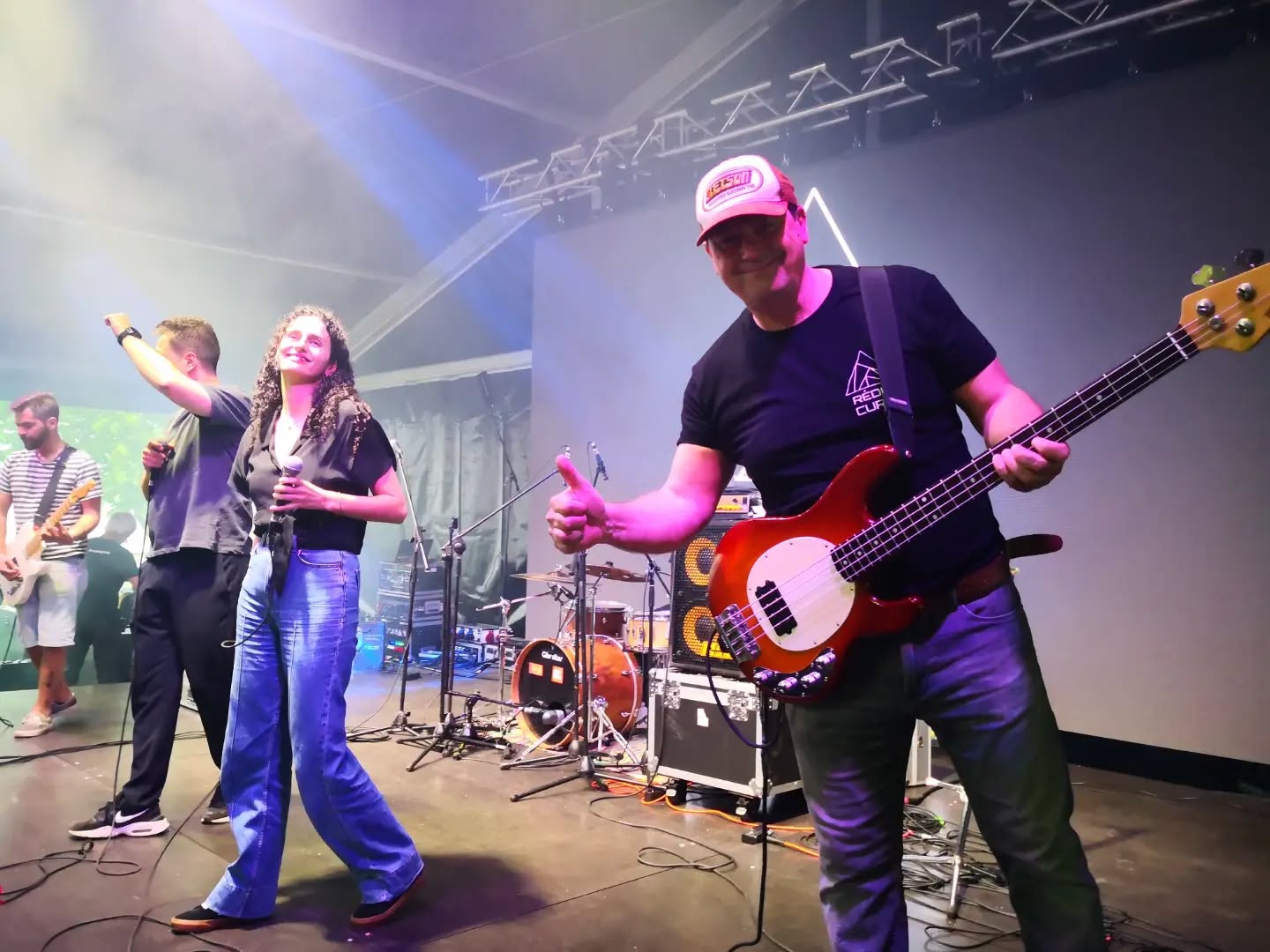 Já teve início o concerto dos Rédea Curta, no Palco do Jardim da Corredoura, co…