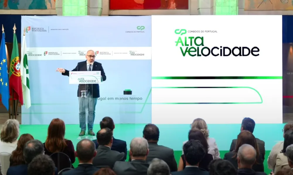 A CP lançou o concurso para a compra de 12 automotoras de Alta Velocidade – mai…
