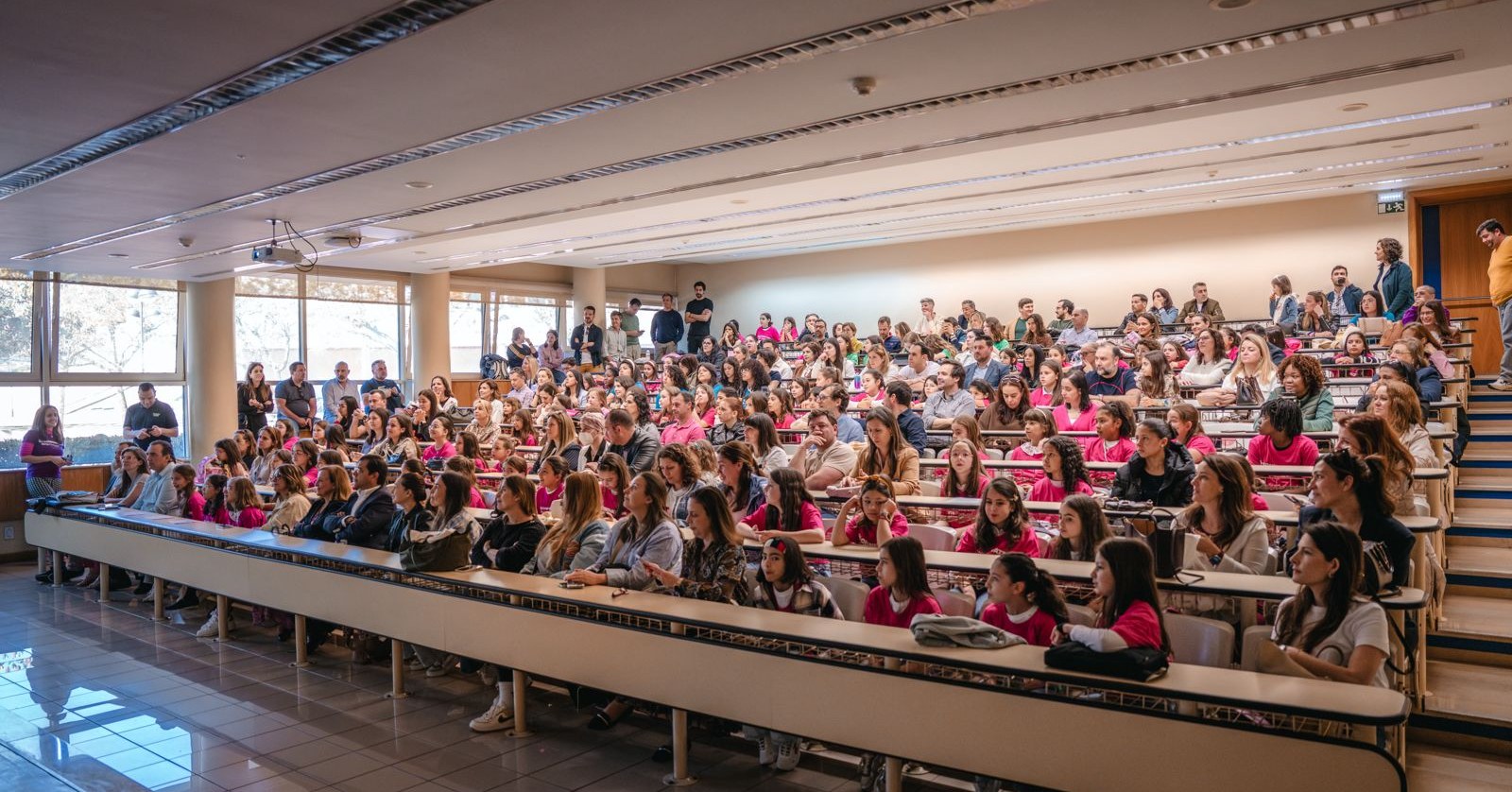 Alunas de Lousada participam na final nacional norte do Technovation Girls na Universidade Portucalense