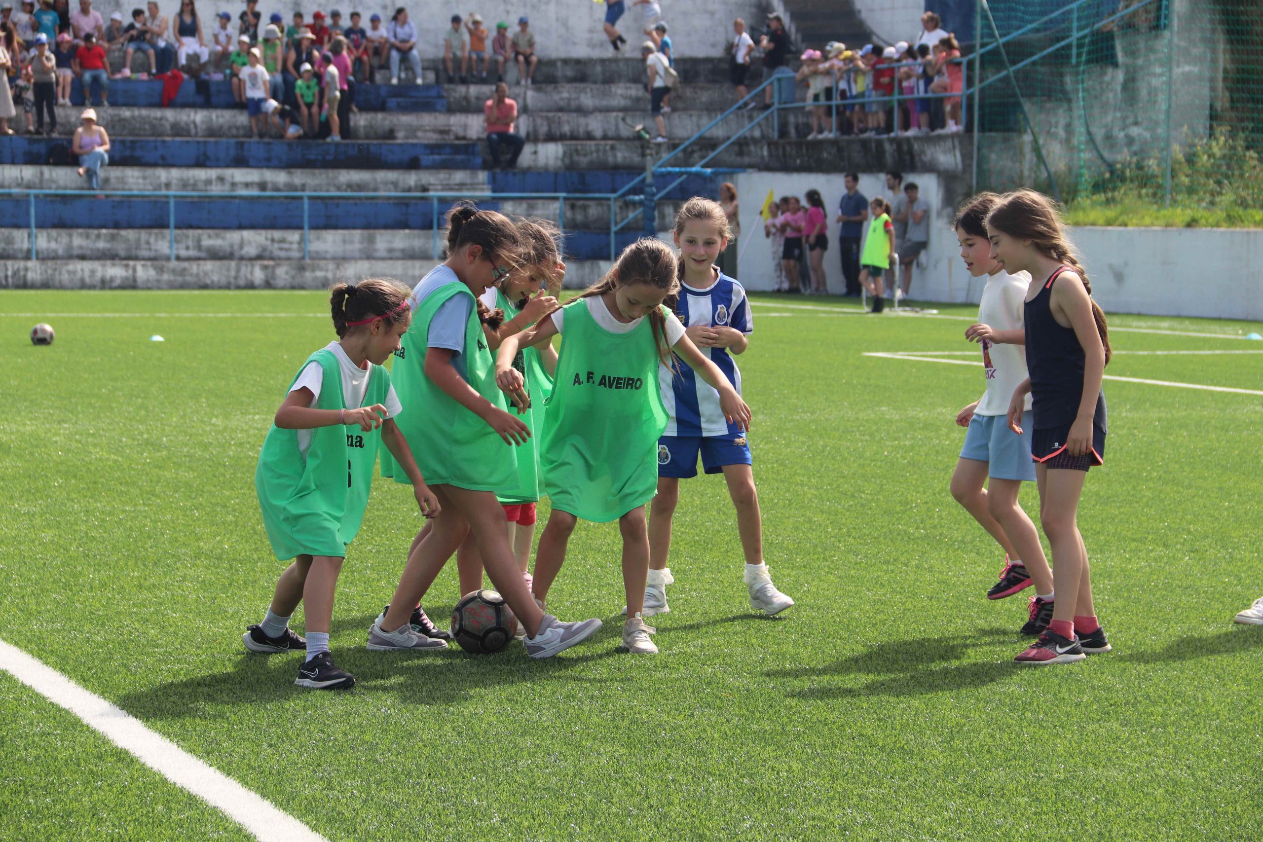 Castelo de Paiva juntou quase 500 alunos na Festa do Futebol Feminino