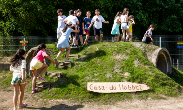 Centro Escolar de Arreigada inaugura recreio natural pioneiro que transforma a aprendizagem ao ar livre